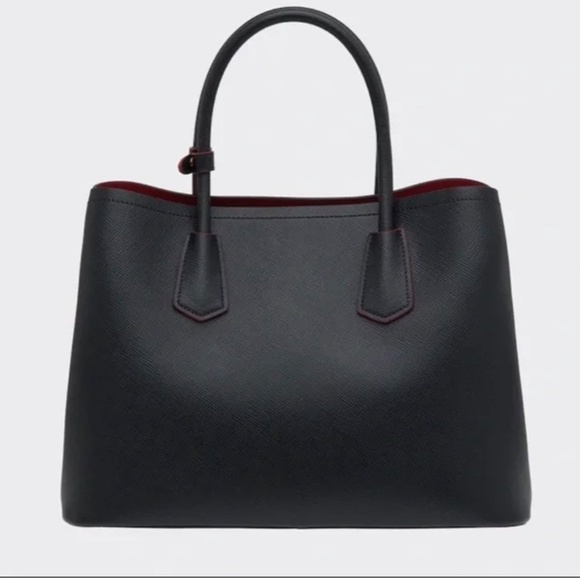 PRADA 100% AUTHENTIC BLACK SAFFIANO LEATHER WITH RED SMOOTH LEATHER INTERIOR - Picture 2 of 9